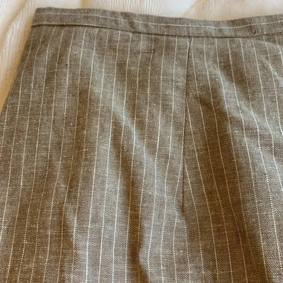 NWT CALVIN KLEIN Pinstripe Pencil Skirt - Picture 3 of 12